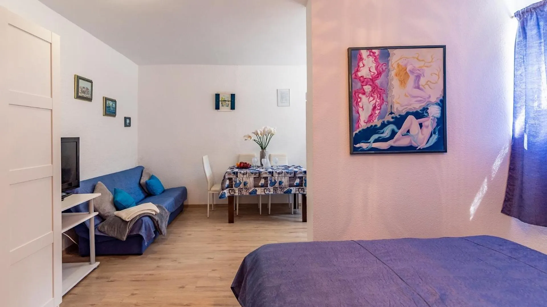 Apartments With A Swimming Pool Pula - 7356 Croatia